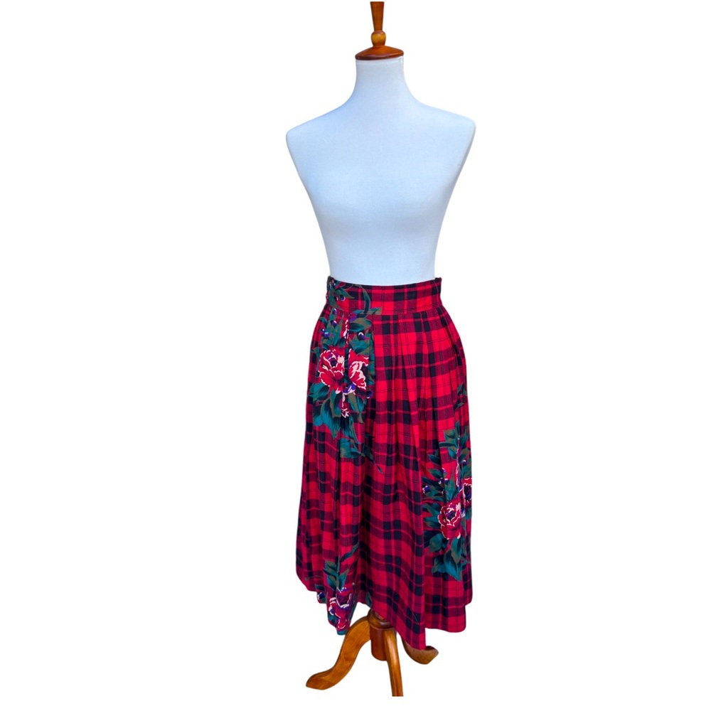 Vintage 90’s SK & Company Women’s 12 Cranberry Plaid & Floral Pleated Skirt